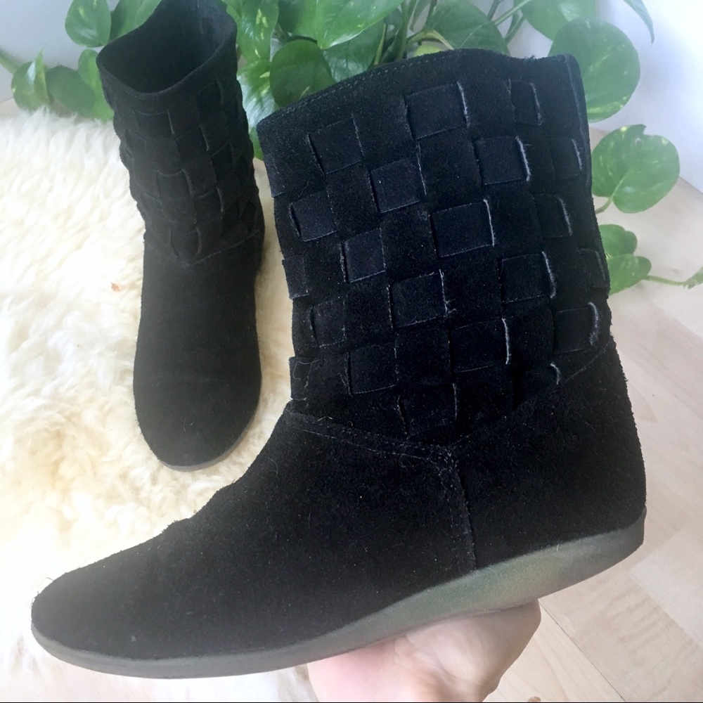 Vintage 80s Basket Weave Suede Ankle Boot Black 6